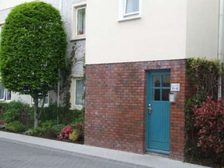 Deanshall Crosses Green